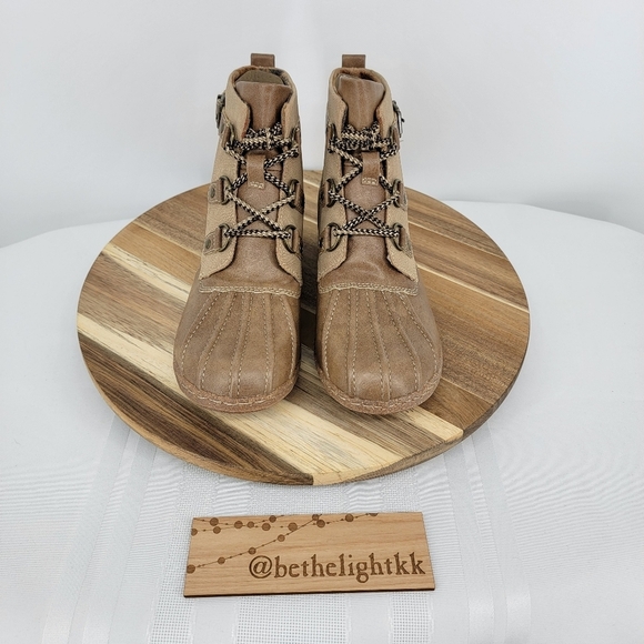 B.O.C. Women's Aspen Boot Size: 8 - Picture 2 of 7